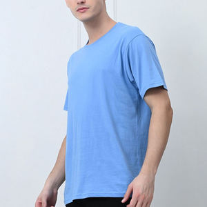 T-shirt en coton bleu clair à col rond et manches courtes pour homme, coupe classique, tricot jersey décontracté, couleur unie, design respirant - Product Image 1