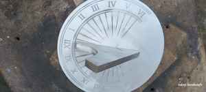 Boussole solaire d'extérieur en métal |   Horloge de jardin vintage à peindre soi-même |   Décoration paysagère patrimoniale - Product Image 3