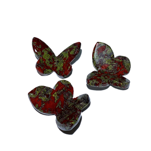 Venta al por mayor de piedra de sangre de dragón natural, alas de mariposa 3D talladas en cristal, piedra energética, espécimen mineral curativo, decoración de oficina - Product Image 3