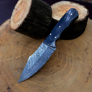 Couteau de chasse artisanal en acier de Damas, couteau de bushcraft haut de gamme pour l'extérieur, lame en acier à motif forgé à la main, manche durable, OEM ODM - Product Image 4