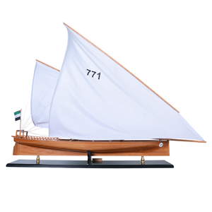 Modelo de Barco de Carreras Dhow de Madera Pintado a Mano, Barco de Vela Árabe Tradicional, Decoración Náutica Ecológica, Regalo Coleccionable - Product Image 3