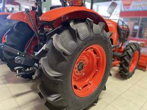 สำหรับรถแทรกเตอร์ M6040SU 60 แรงม้า ขับเคลื่อน 4 ล้อ เกียร์ใหม่ สีส้ม เครื่องยนต์ดีเซลสำหรับการเกษตร พร้อมชุดเกียร์ - Product Image 2