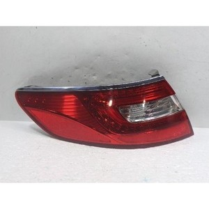 Luz Trasera Izquierda Usada OEM 924033V0 para Grandeur/Azera 2009-2016 - Product Image 1