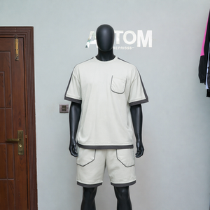 ชุดเสื้อยืดฤดูร้อนสำหรับผู้ชาย ชุดกีฬา 2 ชิ้น ชุดออกกำลังกาย พิมพ์ลายแบรนด์ได้ตามสั่ง เสื้อแขนสั้น กางเกงขาสั้นสองชิ้น - Product Image 3