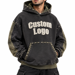Sweat à capuche noir de luxe, 420g, coupe oversize, avec patch en chenille à strass, empiècements en sergé, rivets métalliques et applique ornée, style punk rock - Product Image 2