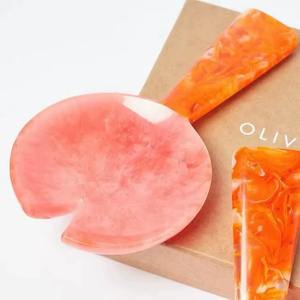 ช้อนเสิร์ฟเรซิ่นทำมือสุดหรู TCE ใช้ซ้ำได้ ช้อนตกแต่งระดับพรีเมียม ปรับแต่งได้ เหมาะสำหรับใช้ในบ้าน รับประทานอาหาร ของขวัญ โรงแรม คาเฟ่ - Product Image 4