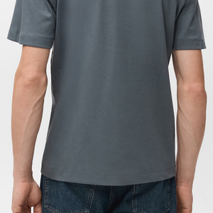 เสื้อยืดลำลองผู้ชายทรงสบาย คอวี สีพื้น ดีไซน์เรียบง่าย ราคาถูกสำหรับผู้ซื้อจำนวนมาก / บริการ OEM ออกแบบดีไซน์ทันสมัย - Product Image 6