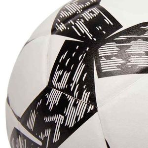 Ballon de football de qualité supérieure, très demandé, fabrication haut de gamme, personnalisable, ballon de football d'entraînement, ballon de football taille junior pour étudiants - Product Image 3