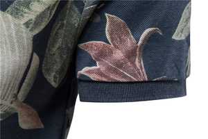 Polo de Manga Corta con Estampado Floral Azul Oscuro, Corte Ajustado, Informal, Tejido Transpirable de Poliéster - Product Image 3