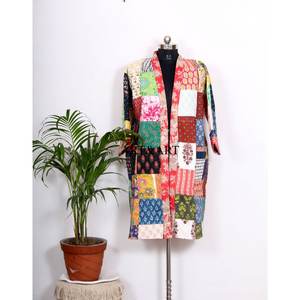 Nuevo Kimono Vintage de Seda con Parches Kantha, Bata Reciclada con Cinturón, Ropa de Dormir para Mujer - Product Image 3