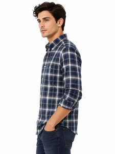 Chemise décontractée à carreaux bleu marine pour homme, motif tartan classique, en coton, col rabattu, manches longues, coupe régulière - Product Image 3