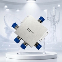 Diviseur de puissance RF à 4 voies Wilkinson pour micro-ondes 0,7-2,5 GHz 20 W à onde continue, faible VSWR 1,30:1 pour la distribution de signal RF