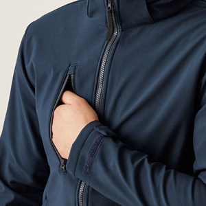 Chaqueta Softshell Personalizada para Hombre, Ligera, Resistente al Viento, Fabricada en Pakistán, al por Mayor, OEM, Resistente al Agua - Product Image 5