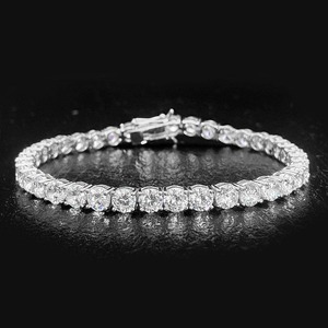 Pulsera de Diamantes Cultivados en Laboratorio con Corte Brillante Redondo, Joyería de Diamantes Elegante y de Lujo, Regalo para Mujer, en Venta - Product Image 3
