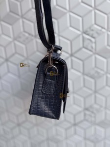 New Designer <b>Genuine</b> <b>Leather</b> Sling Bag Cross Body Shoulder Strap Zipper Closure Stylish Lightweight Durable Daily Use <b>Handbag</b> - Product Image 2
