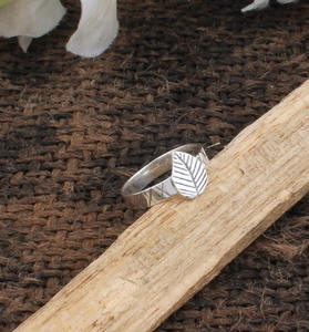 Anillo de Plata de Ley 925 Auténtico con Diseño de Hoja, Inspirado en la Naturaleza, Rama Botánica Clásica, Joyería Estampada para Mujer, Venta al por Mayor para Fiestas - Product Image 3