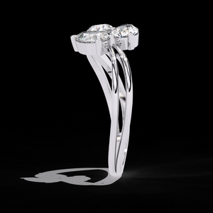 แหวนเพชรเพาะเลี้ยงในห้องปฏิบัติการรับรองโดย IGI น้ำหนัก 1.10 กะรัต ทองคำขาว 14K ทรงลูกแพร์ ประดับเพชรข้าง ดีไซน์ Toi Et Moi เครื่องประดับชั้นดีสำหรับการหมั้น - Product Image 4