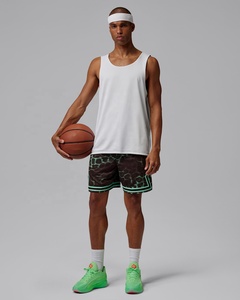 Shorts de sport pour homme 100 % polyester, maille respirante à séchage rapide, imprimé, taille élastique avec cordon de serrage pour la course et le basketball - Product Image 5