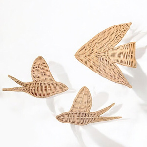 Hermosas mariposas de ratán para colgar en la pared, decoraciones de boda, arte mural de mariposas tejidas a mano. - Product Image 4