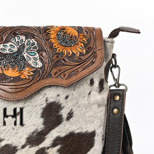 Sac bandoulière en cuir de vachette tanné végétal Hairon avec fermeture éclair, gravures à la main motif tournesol, pompons en daim de vache - Product Image 5