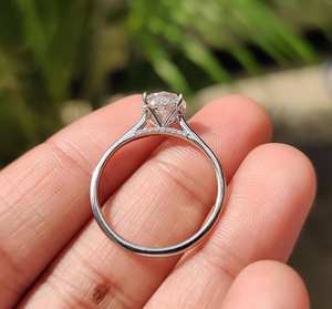 Anillo de Compromiso Clásico para Mujer con Moissanita de Corte Brillante de 1 Quilate, Oro Blanco Sólido de 18k, Sin Níquel, Sin Plomo, Joyería al por Mayor Personalizada - Product Image 2