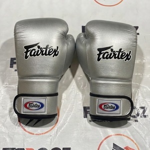 นวมชกมวย Fairtex หนังแท้ สำหรับฝึกซ้อม มวยไทย คิกบ็อกซิ่ง ซ้อมกับกระสอบทราย ออกกำลังกาย - Product Image 3