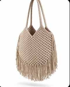 Sac fourre-tout en macramé gris fait main, style bohème avec pompons, décoration intérieure, accessoire pour le salon - Product Image 3