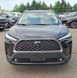 รถยนต์มือสองปี 2023 รุ่น Corolla Cross XLE AWD SUV สภาพดี ภายในเบาะหนังสีเข้ม พร้อมระบบควบคุมความเร็วอัตโนมัติ พวงมาลัยซ้าย ยาง R18 เกียร์อัตโนมัติ - Product Image 1