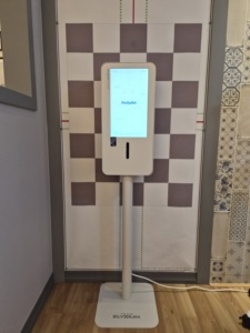 Bodydot BDF1000 Analyseur corporel intelligent alimenté par l'IA pour le suivi de la santé, avec cadre en alliage d'aluminium flexible, non pliable, suivi corporel complet - Product Image 5