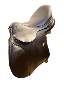 Silla de Doma Inglesa de Cuero Genuino con Armazón de Madera Hecha a Mano, Cómoda, Duradera y Ligera para Equitación - Product Image 2