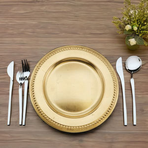 Venta al por mayor de metal MS chapado en oro de diseño moderno para placa de cargador platos bonitos platos de diferentes estilos de estilo clásico - Product Image 3