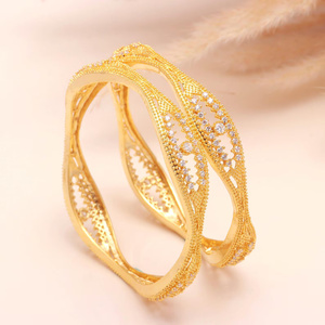 Brazalete de Zirconia Estilo Real con Diamantes Americanos, Chapado en Oro de 22K, Joyería Festiva para Bodas para Mujer - Product Image 3