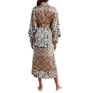 ชุดคลุมไหมผู้หญิงลดราคาพิเศษ ชุดนอนหรูหรา ชุดคลุมอาบน้ำผ้าซาตินไหมสำหรับผู้หญิง ชุดลำลองใส่บ้าน ใช้ในโรงแรม สปา รับสกรีนโลโก้ - Product Image 2