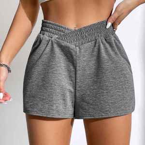 Shorts de course pour femmes personnalisés, confortables, doux, flexibles, anti-transpiration, parfaits pour la course à pied et la randonnée. - Product Image 4