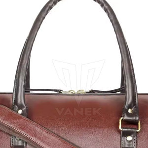 Bolsa de Gimnasio de Cuero Ecológica y Elegante, Ligera, Duradera, Impermeable, con Diseño Espacioso para Entrenamiento Físico, Viajes y Uso Diario - Product Image 6