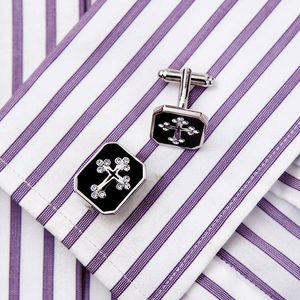 Mancuernillas Rectangulares Personalizadas en Tono Negro y Plateado con Detalles de Piedras Transparentes, Joyería para Camisa Formal de Boda para Hombre - Product Image 5