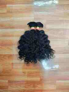 Cabello Rizado Indio Crudo de Primera Calidad para Uso Profesional en Salón, Disponible a Precio de Mayoreo - Product Image 3