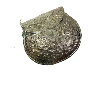 Nueva llegada de lujo Vintage indio latón Cutch monederos elegante antiguo étnico mujeres joyería hecha a mano vestido de plata señora diseño - Product Image 1