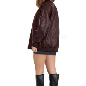 Chaqueta de cuero para mujer de último estilo, con costuras finas, cómoda y duradera. - Product Image 6