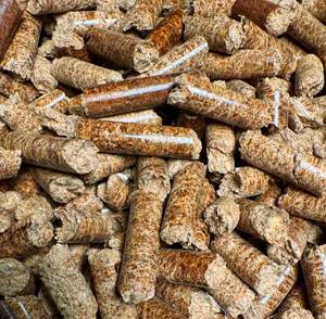 Leña de Pino Premium de 6 mm para Biomasa, Combustible ENplus A1, Leña para Calefacción Industrial y Residencial, Hornos, Bélgica, 2026 - Product Image 1