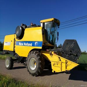 Offre Spéciale : Moissonneuse-batteuse agricole haute puissance pour maïs et blé – Équipement de récolte économique - Product Image 1