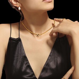 สร้อยคอจี้รูปผีเสื้อแบบเชือกทอง ชุบทอง 22K สไตล์ฮิปฮอป ใส่ได้ทุกวัน - Product Image 3