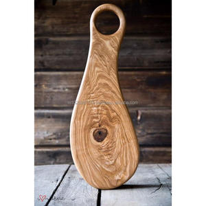 Tabla de cortar de madera con temática de picnic para reuniones de verano, almuerzos al aire libre y experiencias gastronómicas en el campo - Product Image 6