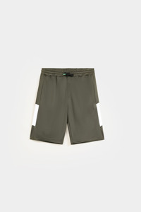 Pantalones Cortos Deportivos Casuales para Hombre, Logotipo Personalizado, Pantalones Cortos Deportivos Color Oliva para Hombre, Rendimiento y Estilo, MARFA INTERNATIONAL - Product Image 5