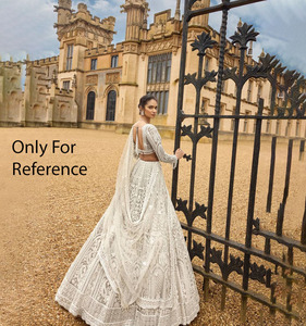 Magnifique Lehenga Choli Dupatta pour femmes, en soie filet douce de qualité supérieure, richement brodé, séchage rapide, protection solaire, idéal pour les mariages. - Product Image 1