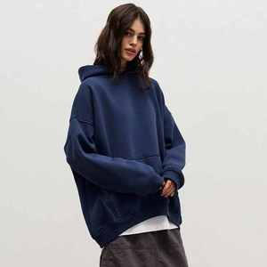 Sudadera con capucha de algodón grueso personalizada para mujer, estilo oversize con hombros caídos, bordado de parche, 400 GSM - Product Image 5