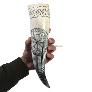 Cuerno de Bebedero de Animales Pulido Buffalo Viking, Forma Natural, Blanco y Negro, Moderno, Elegante, Ecológico, Artístico, Coleccionable - Product Image 4