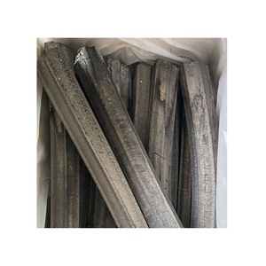 Briquettes de charbon de bois fabriquées à la machine les plus vendues du fournisseur de confiance 100% prix raisonnable sans produits chimiques en bois dur - Product Image 1