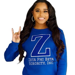 เสื้อสเวตเชิ้ตคอกลมผู้หญิง Zeta Phi Beta สีน้ำเงิน ผ้าฝ้ายถัก แขนยาว ปักลายตัวอักษรด้วยไหมเชนีล - Product Image 1