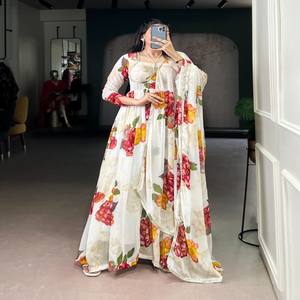 Robe longue en mousseline de soie à imprimé floral VASTRA COTTAGE avec dupatta assorti en mousseline de soie, robe ethnique pour femmes, tenue de soirée - Product Image 5